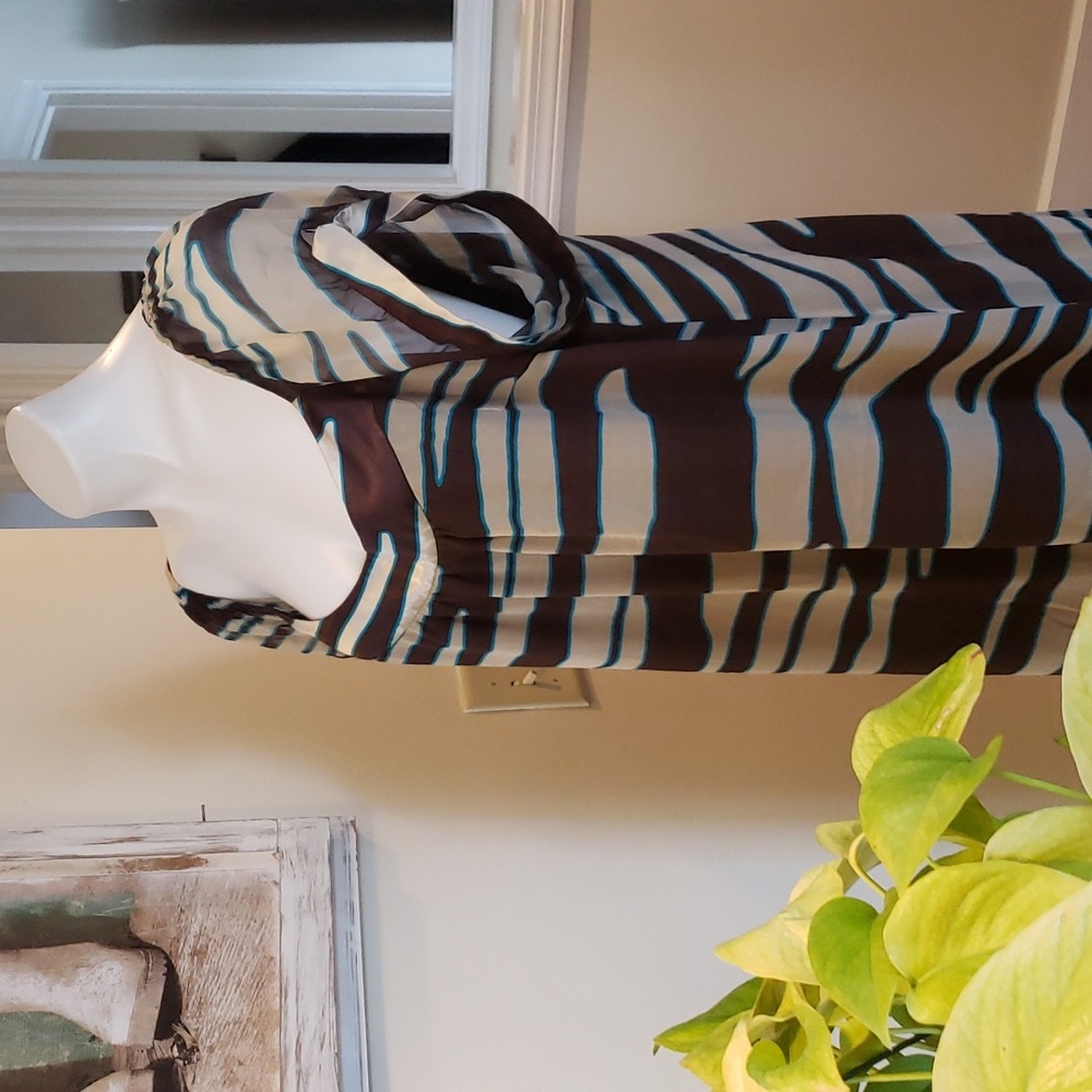 Amanda Lane Dress - Picture 6 of 10